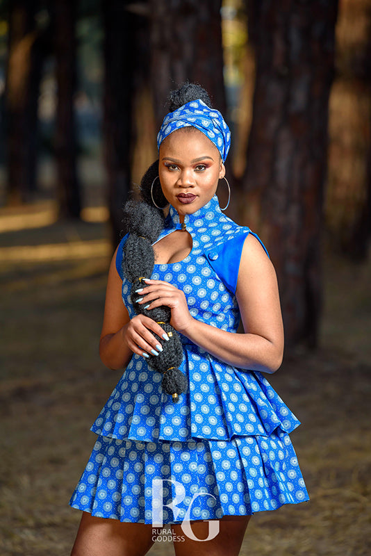 Pleated short Dress & Doek